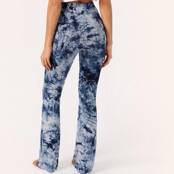 Bohemian Tie Dye Flared Pants - Picture 5 of 5